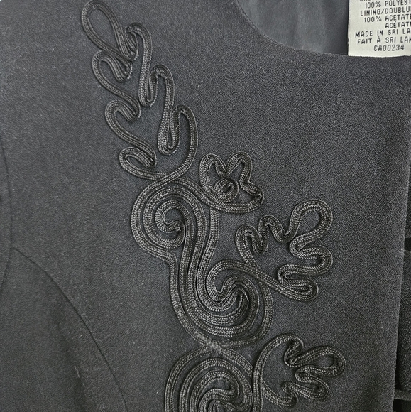Vintage Black Embroidered Blazer - Picture 3 of 7